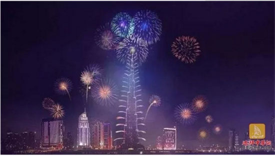 Guindastes de XCMG e Torre Burj Khalifa compartilharam as belezas no Festival da Primavera em Dubai