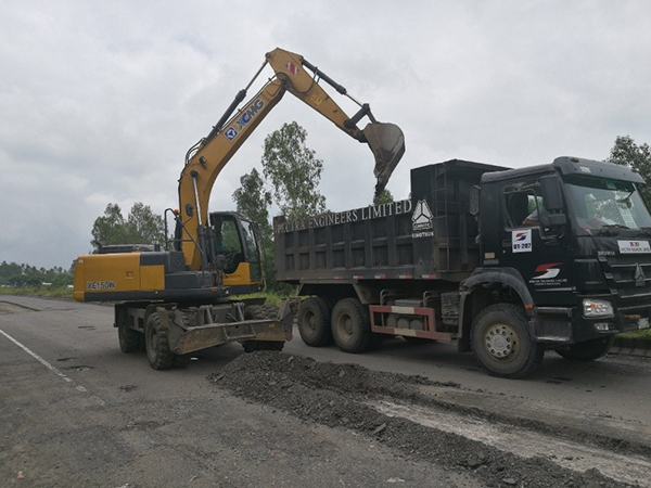 [Um Cinturão e Uma Rota] O conjunto das escavadeiras da XCMG ajudaram a infra-estrutura do Bangladesh.