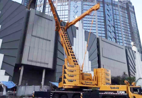 Novo Guindaste de Terreno Total de QAY300A de XCMG Construi Novo Ponto de Referência na Taipa de Macau