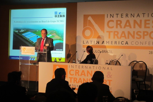 A XCMG participa na Conferência Internacional Crane & Transport da América Latina